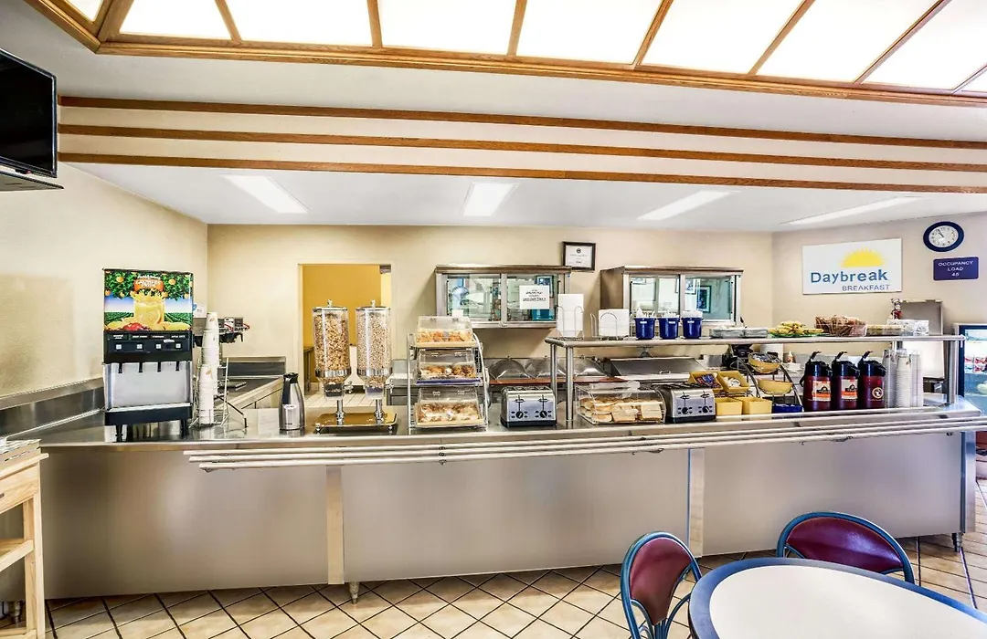 Days Inn & Suites By Wyndham Fullerton-1