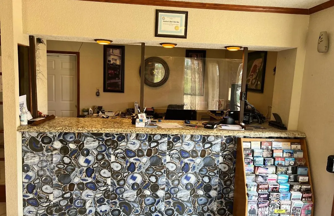 Americas Best Value Inn - Edna-1