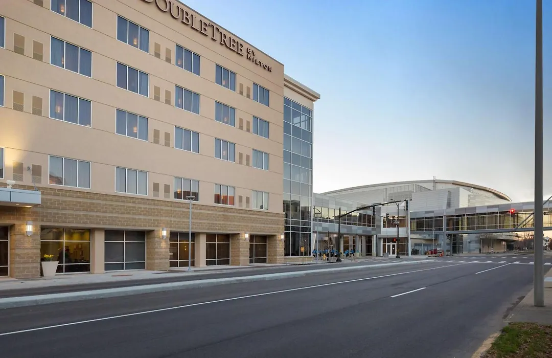 Doubletree By Hilton Evansville-1