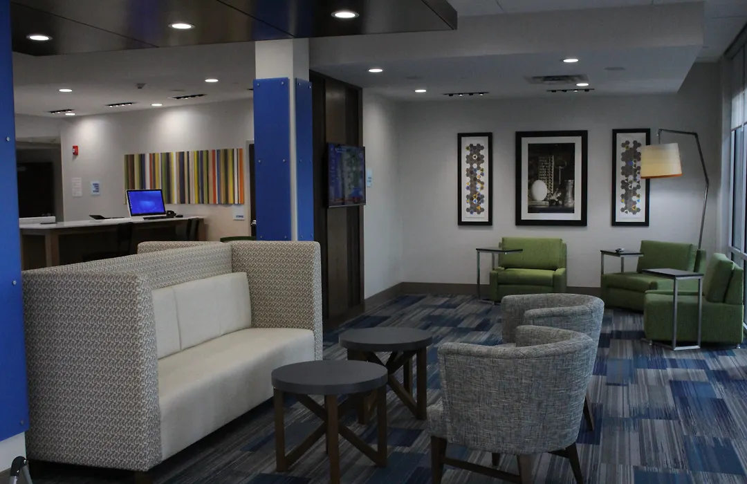 Holiday Inn Express & Suites - Milledgeville By Ihg-1
