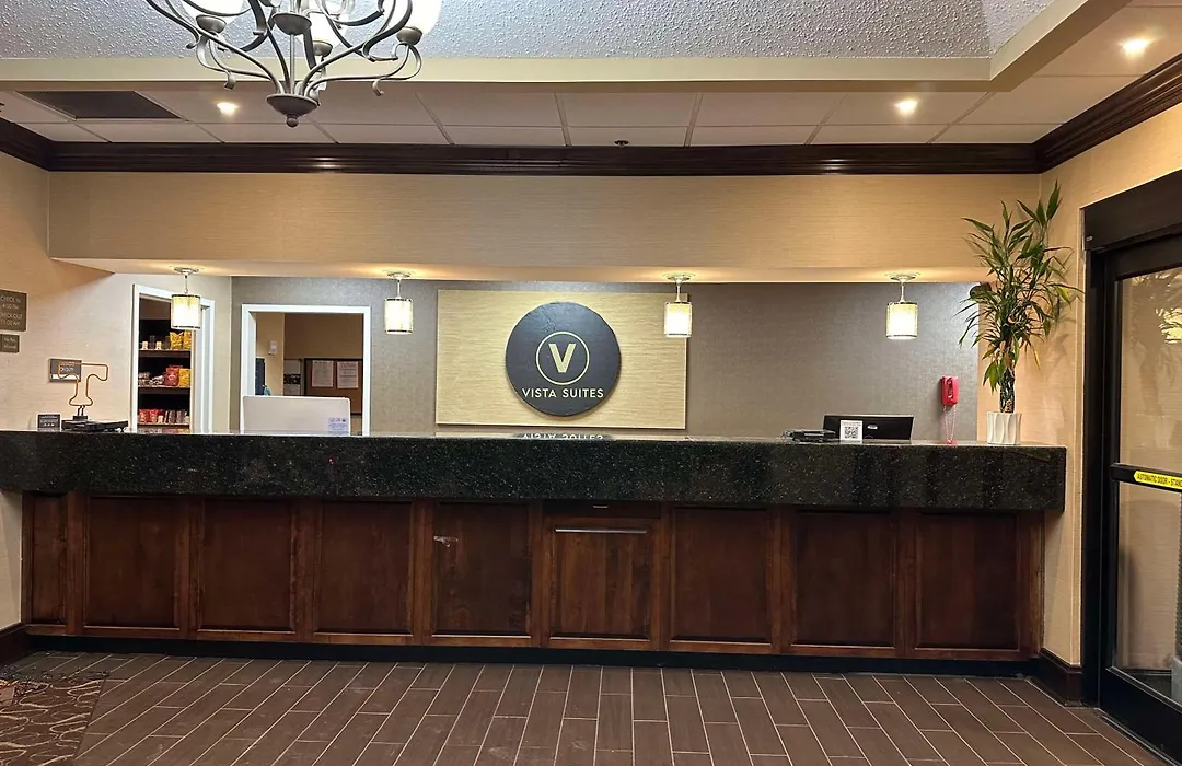 Vista Suites Near Island And Leconte Convention Center-1