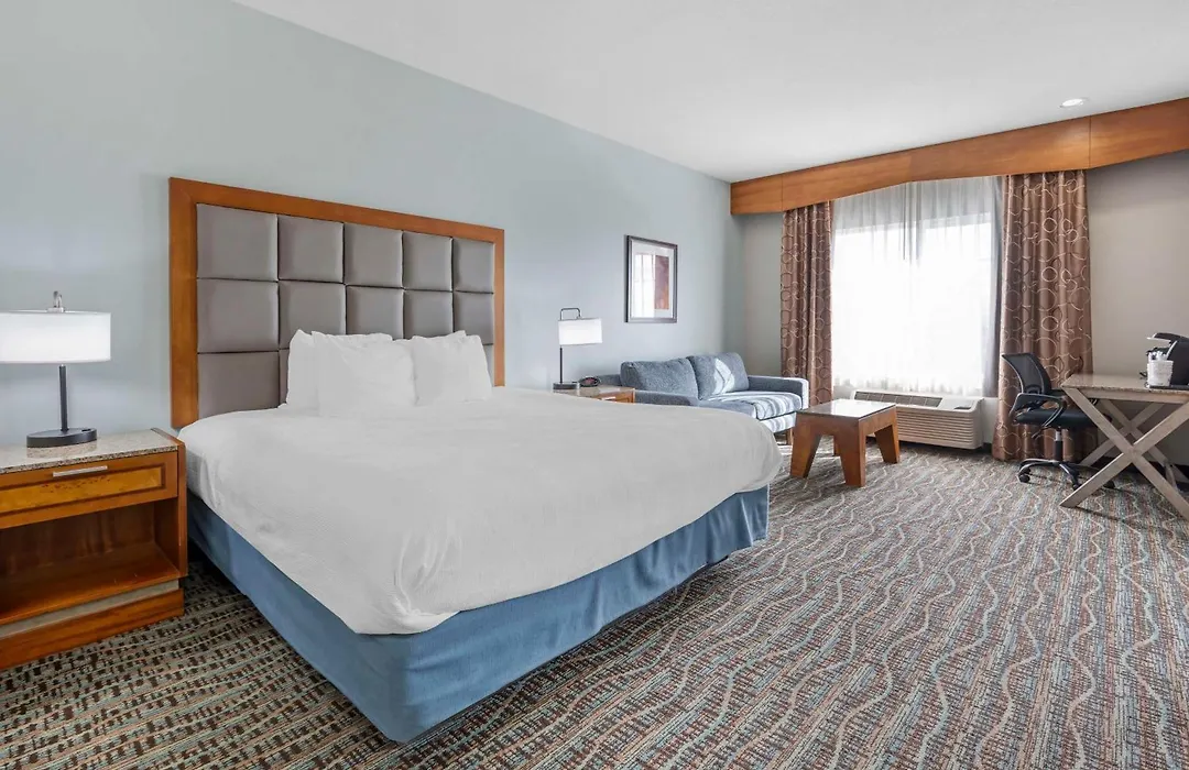 Best Western Plus Peppertree Inn At Omak-1