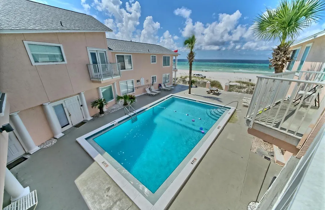 Pineapple Villas-1