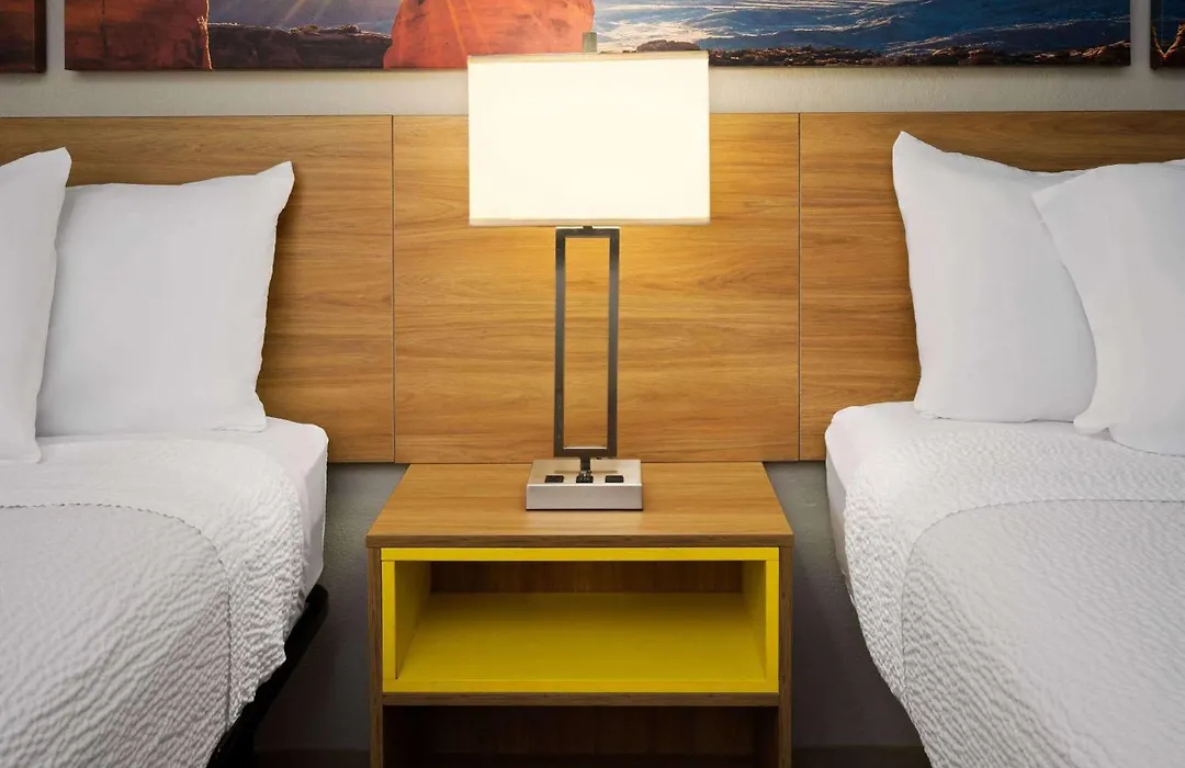 Days Inn By Wyndham Oklahoma City-1