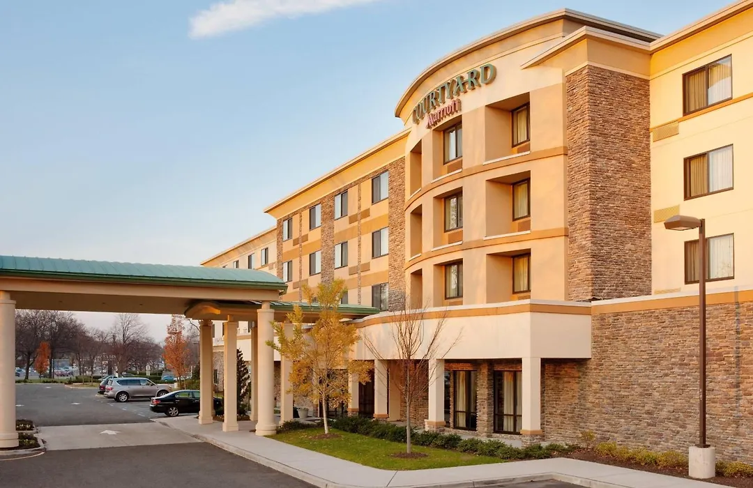 Courtyard By Marriott Paramus-1