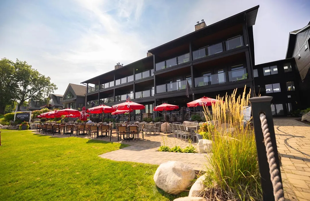 Quarterdeck Resort-1