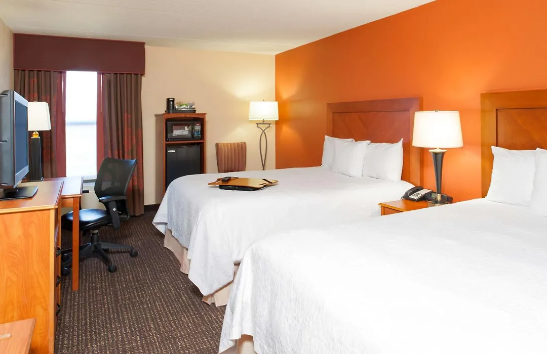 Hampton Inn Muskegon-1