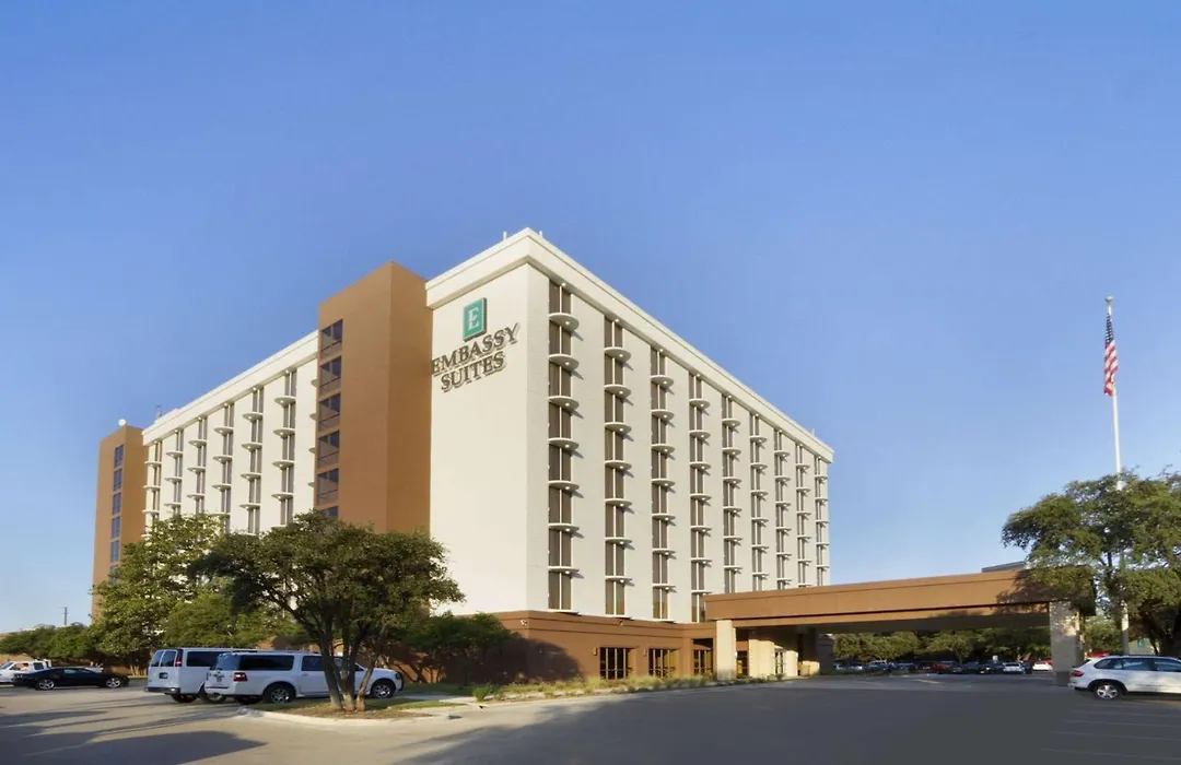 Embassy Suites By Hilton Dallas Market Center-1