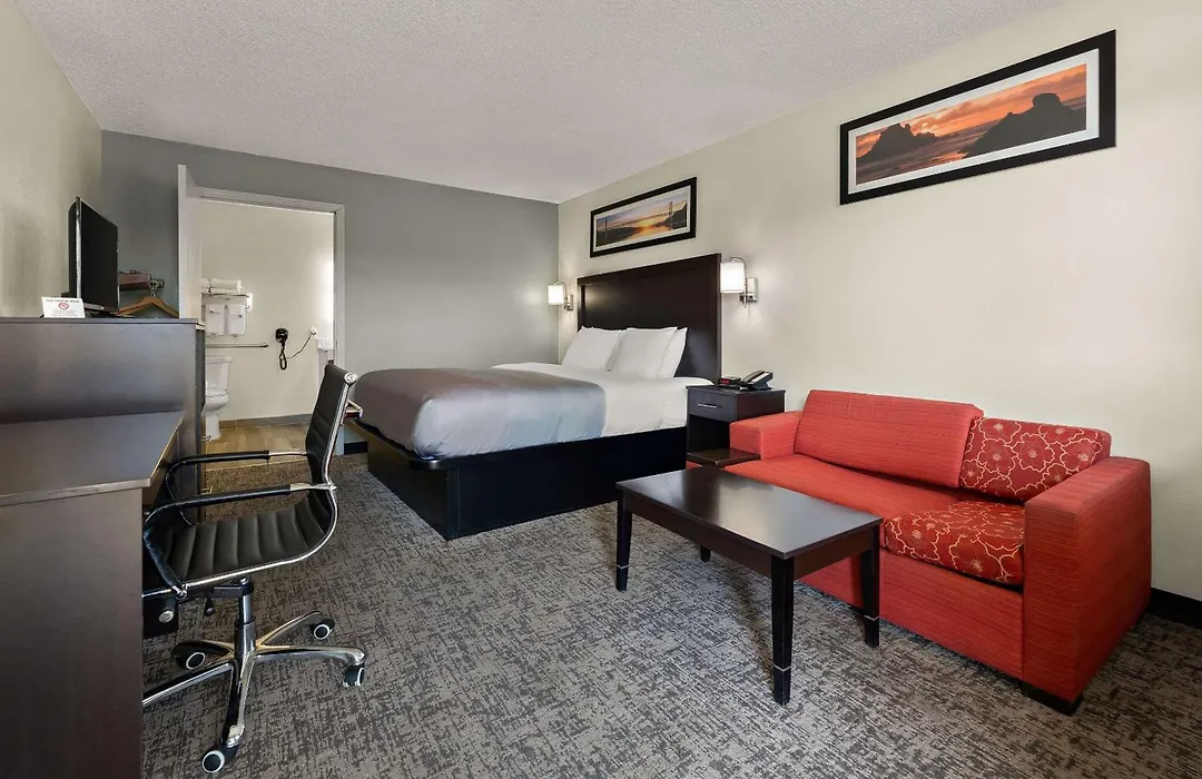 Quality Inn & Suites Dublin-1