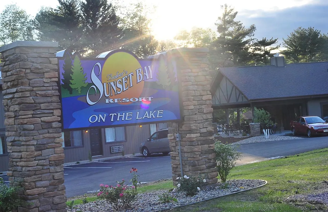 Sunset Bay Resort & Suites-1