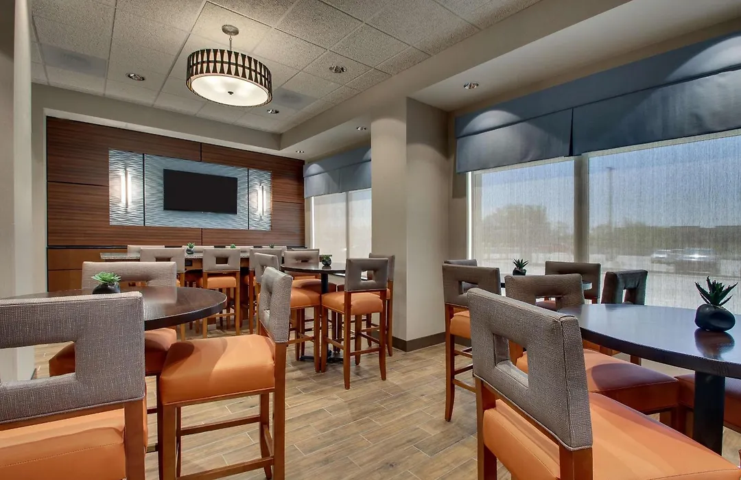 Drury Inn & Suites Iowa City Coralville-1