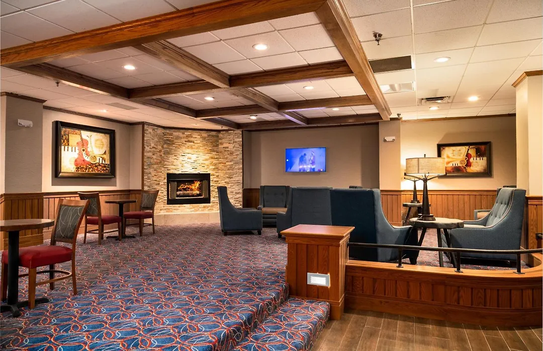 Mcm Elegante Hotel & Conference Center-1