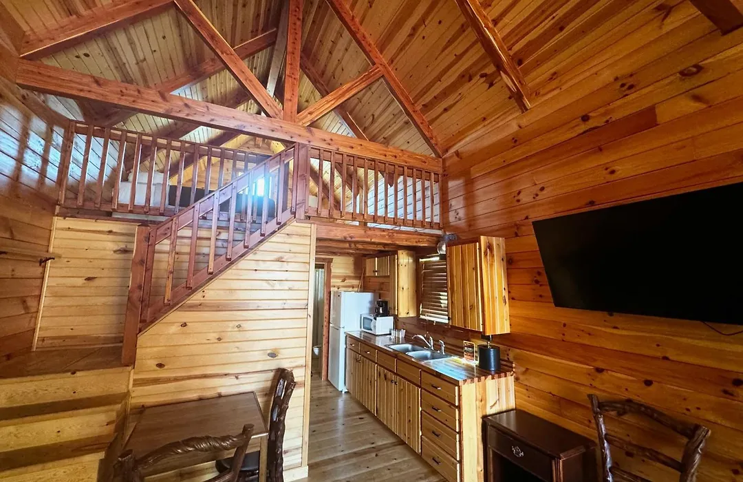 Cabins Of Mackinac & Lodge-1