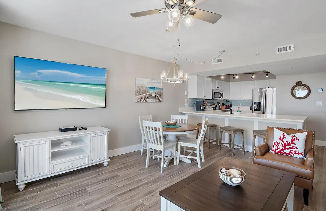 Pelican Beach Resort Destin-1