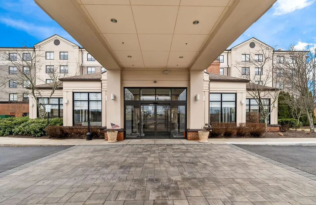 Hilton Garden Inn Plymouth-1