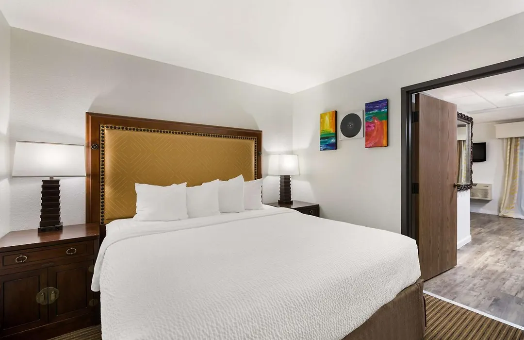 Revel Hotel Minot - Surestay Collection By Best Western-1