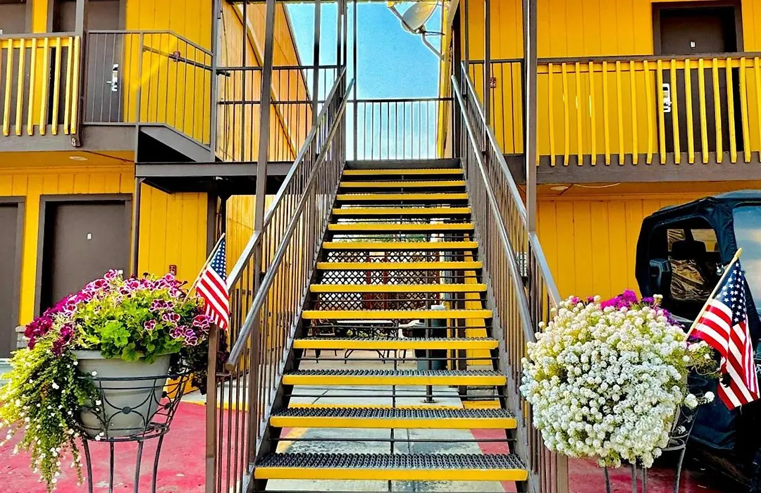 Americas Best Value Inn-1