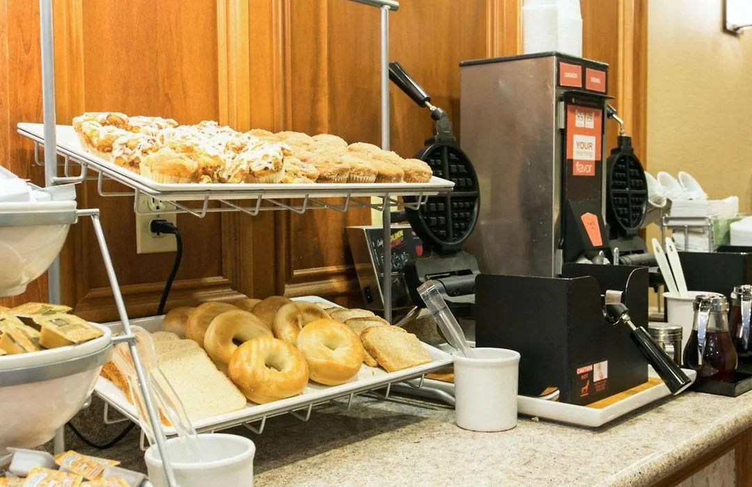 Comfort Suites Benton Harbor - St Joseph-1