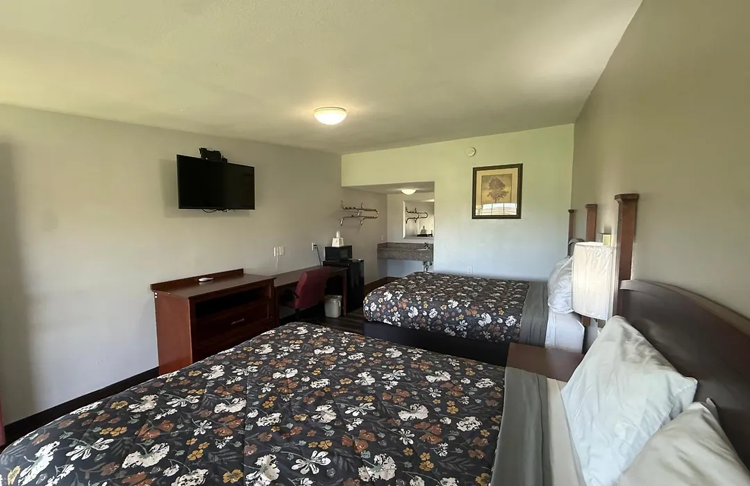 American Inn & Suites-1