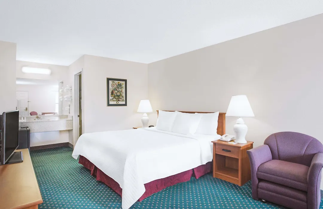 Days Inn By Wyndham Wytheville-1
