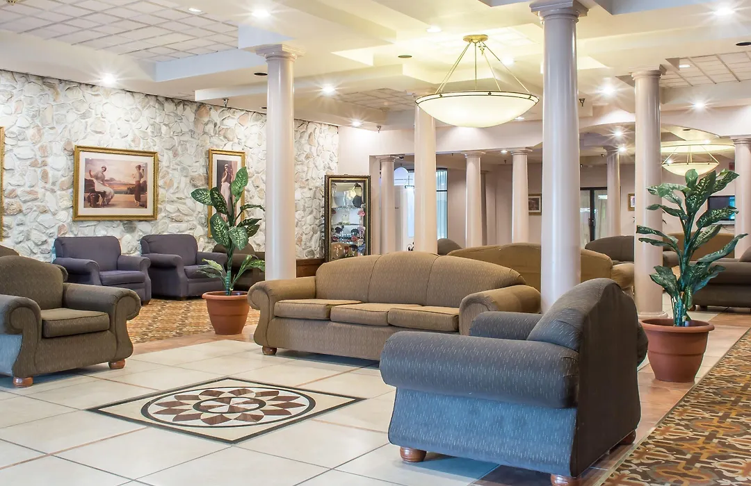Quality Inn & Suites Palm Island Indoor Waterpark-1