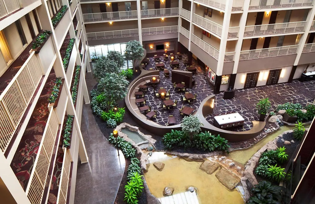Embassy Suites By Hilton Philadelphia Airport-1