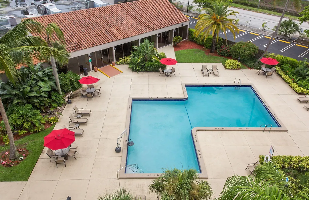 Ramada By Wyndham West Palm Beach Airport-1