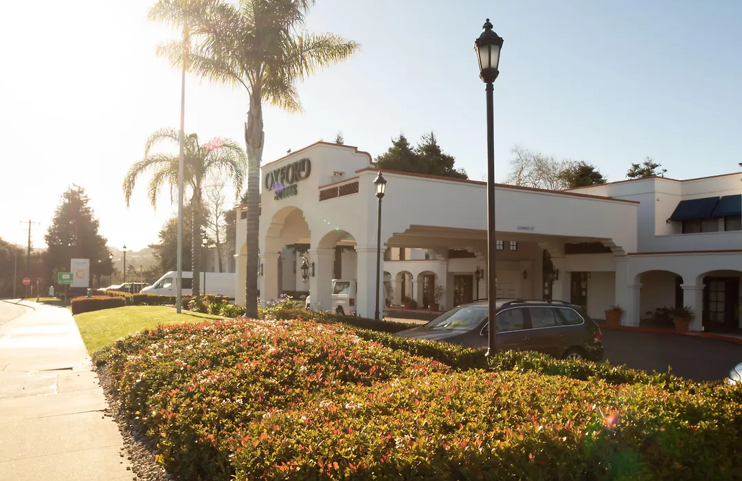 Oxford Suites Pismo Beach-1