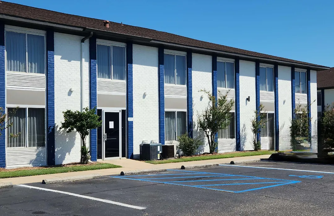 Americas Best Value Inn & Suites-Foley - Fully Renovated-1