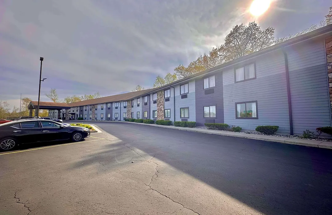 Best Western Fremont Angola I-80 90 Toll Road-1