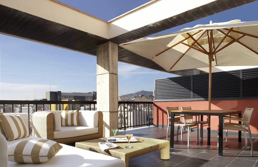 U232 Hotel-1