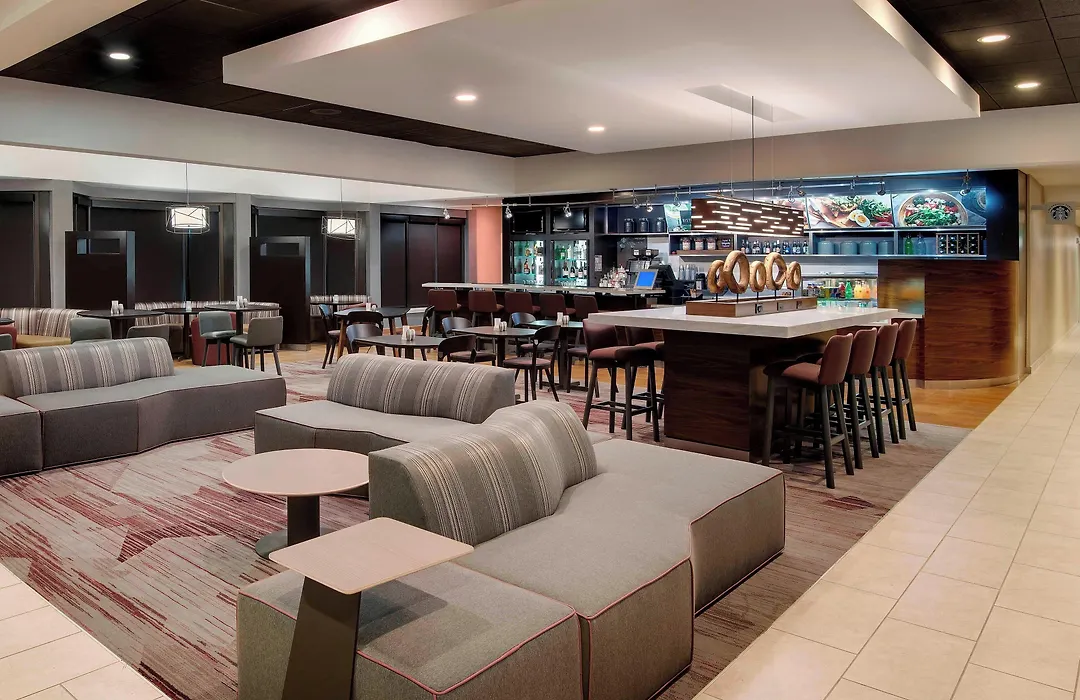 Courtyard By Marriott Savannah Midtown-1