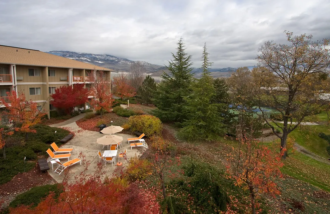 Ashland Hills Hotel & Suites-1