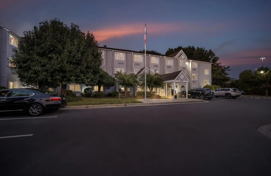 Microtel Inn By Wyndham Greensboro-1
