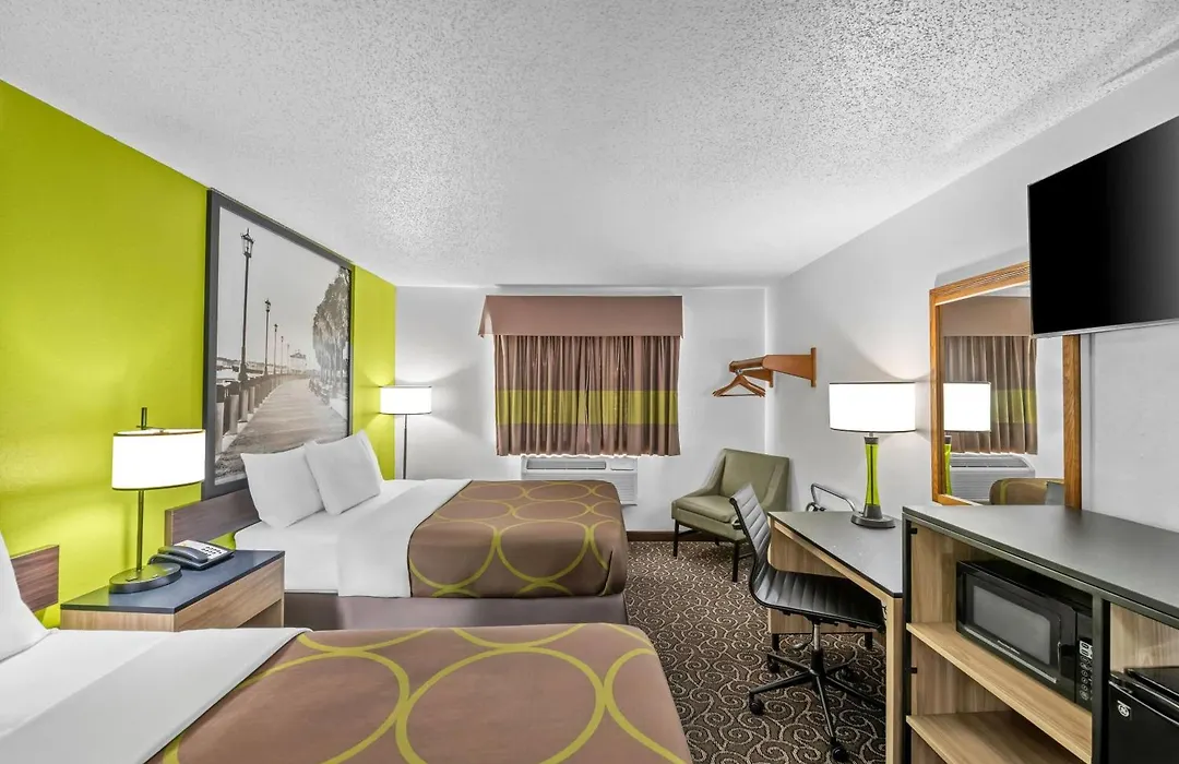 Super 8 By Wyndham Franklin-1