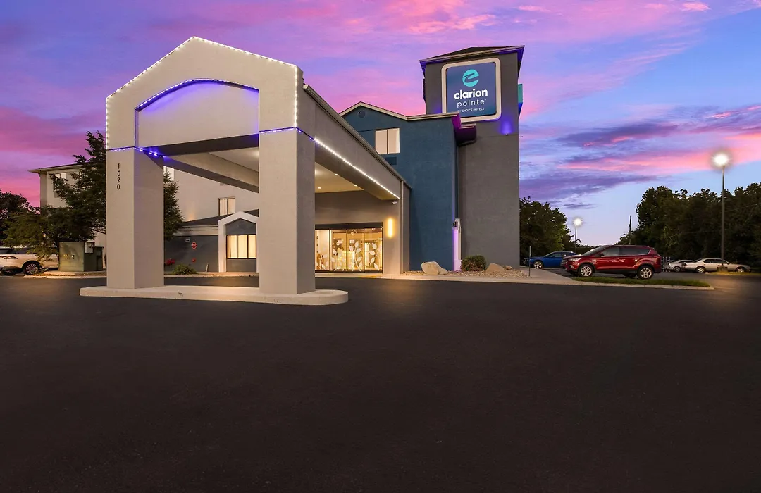 Clarion Pointe Sevierville-Pigeon Forge-1