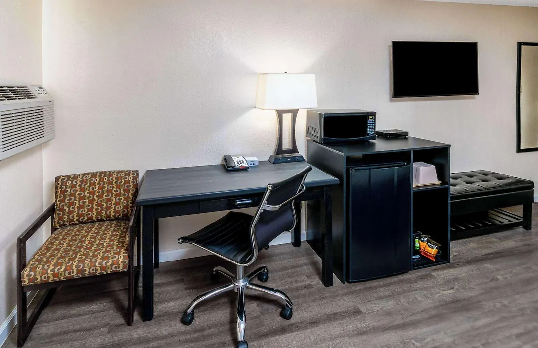 Super 8 By Wyndham Cheyenne Wy-1