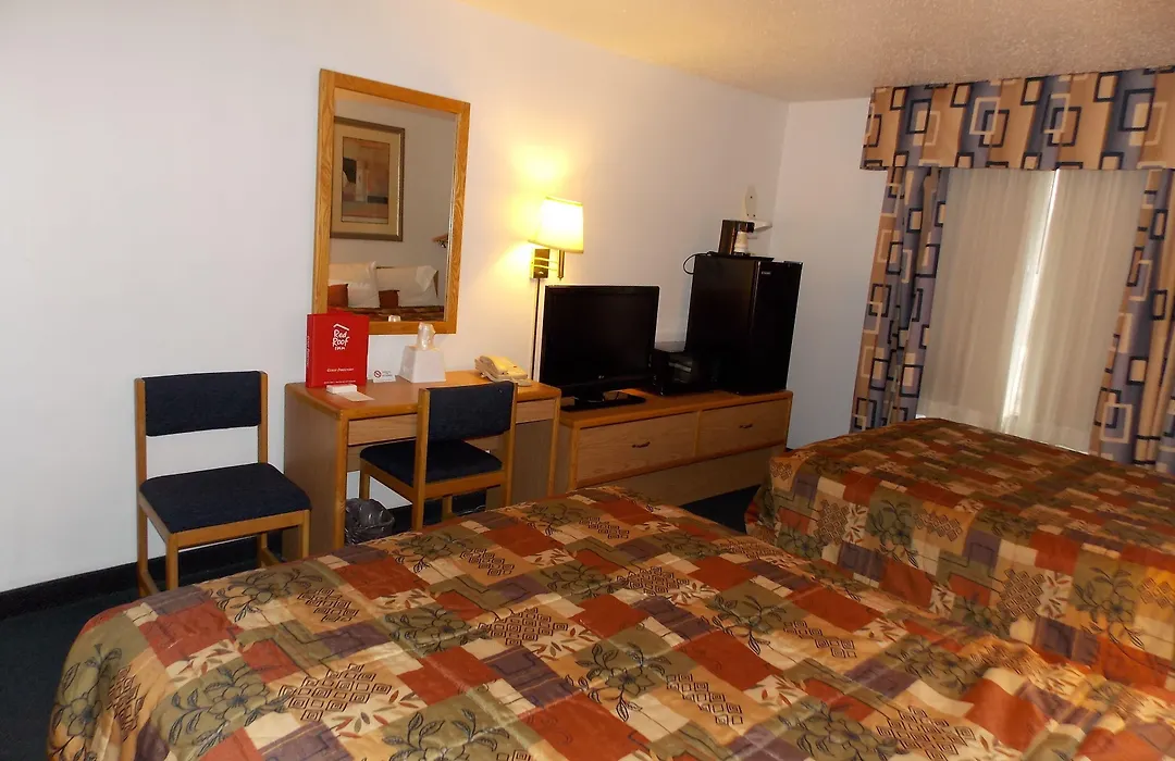 Norwood Inn And Suites - Minneapolis-St Paul Roseville-1