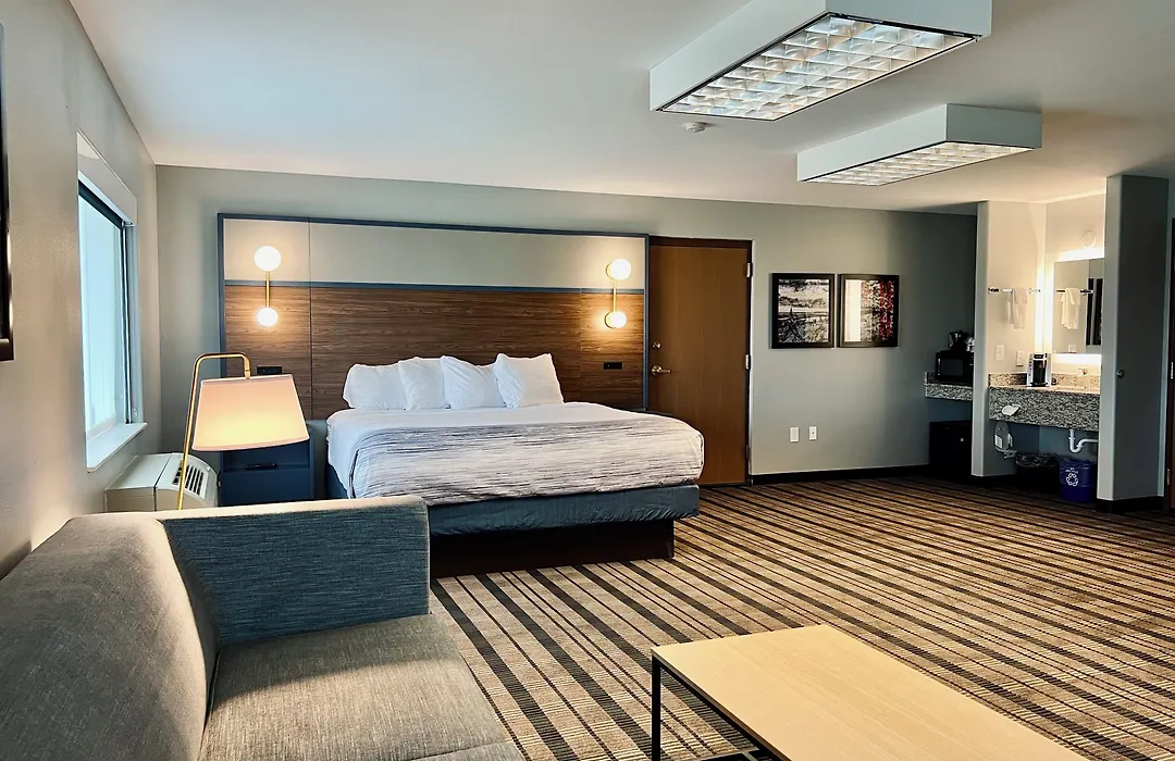 Americinn By Wyndham Beaver Dam-1