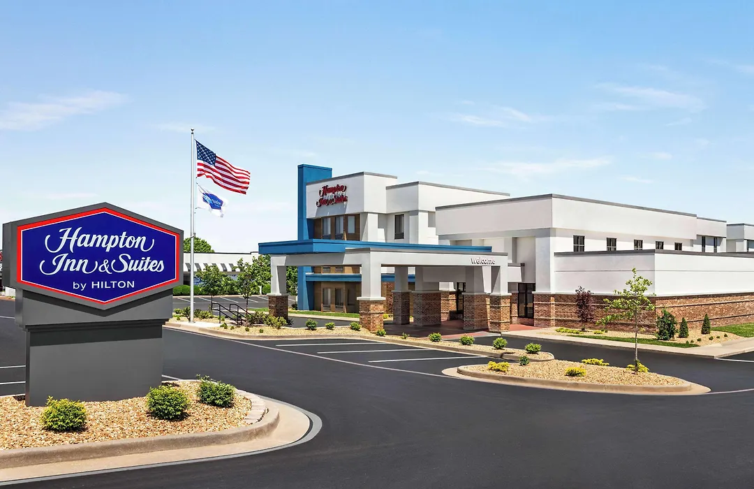 Hampton Inn & Suites Springfield-1