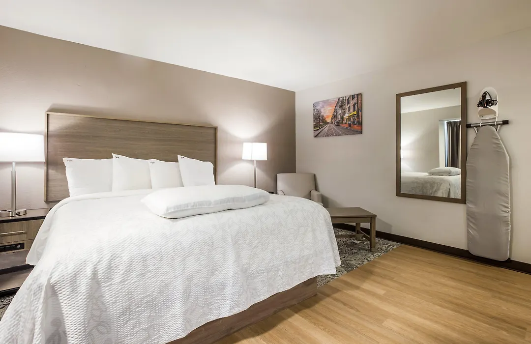Red Roof Inn Plus+ & Suites Savannah - I-95-1