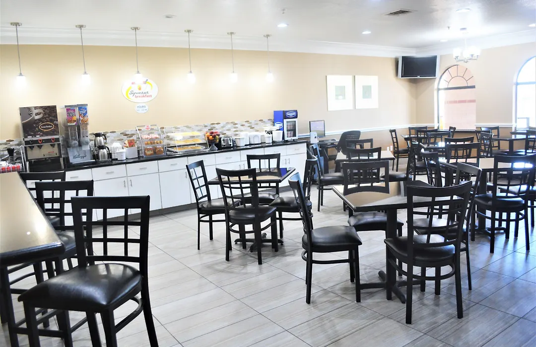 Super 8 By Wyndham Galveston-1