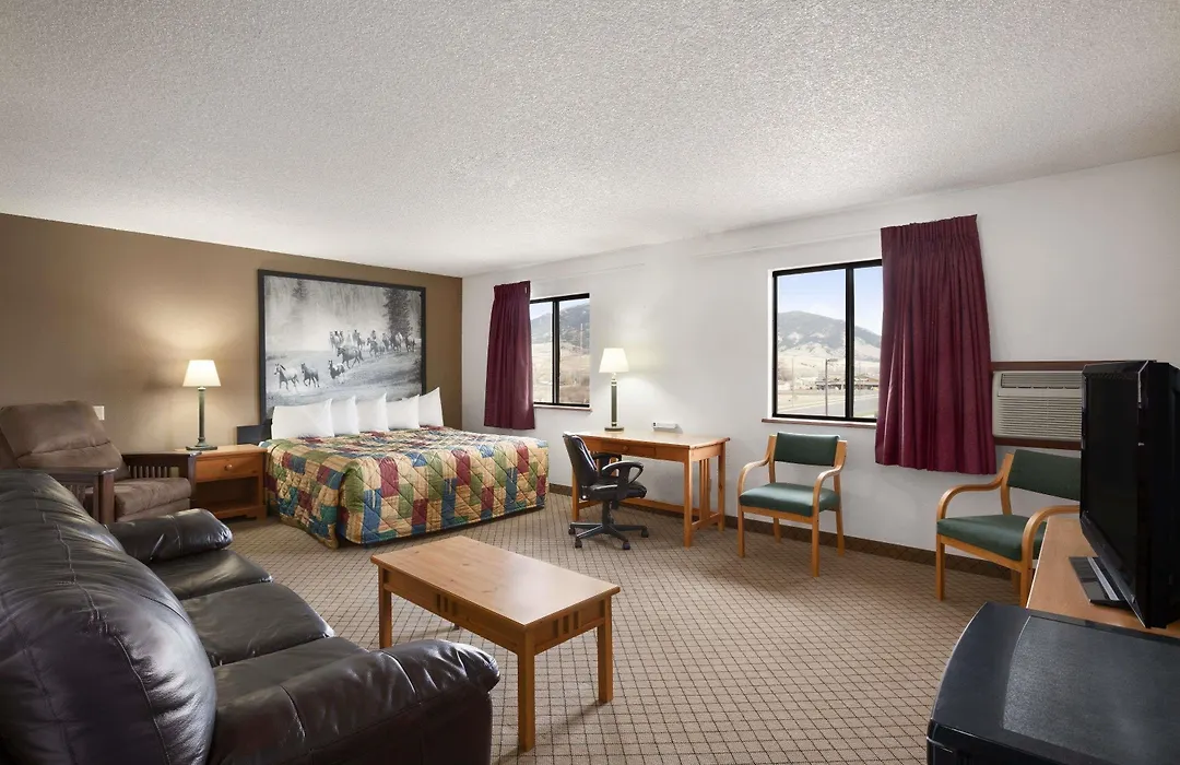 Super 8 By Wyndham Bozeman-1