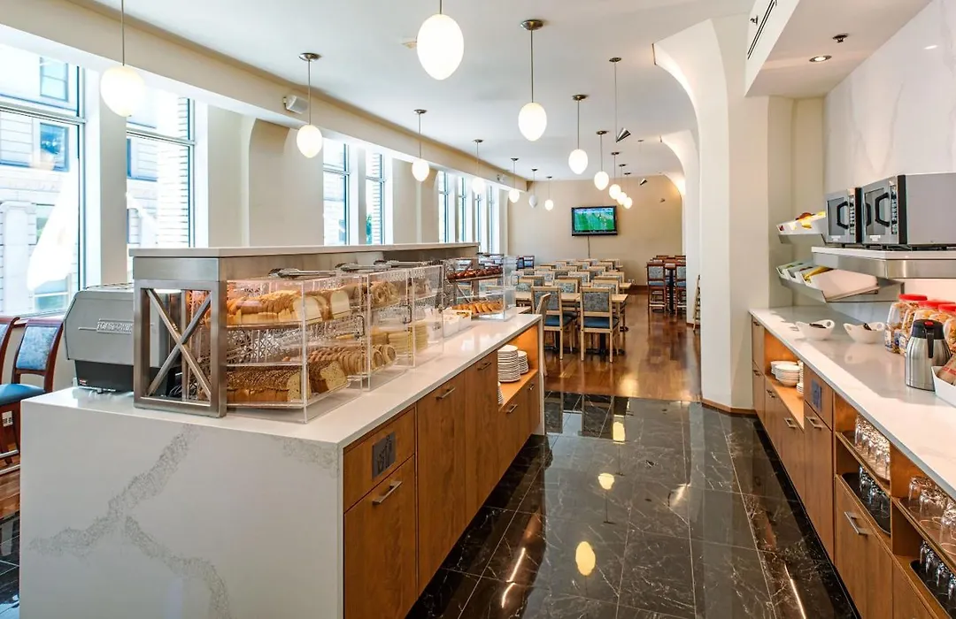 Le Square Phillips Hotel & Suites-1