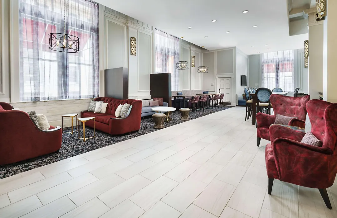 Hampton Inn & Suites Baltimore Inner Harbor-1