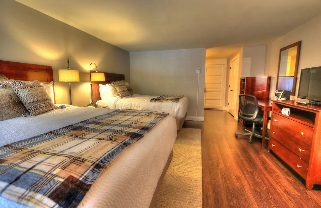 River Edge Inn-1
