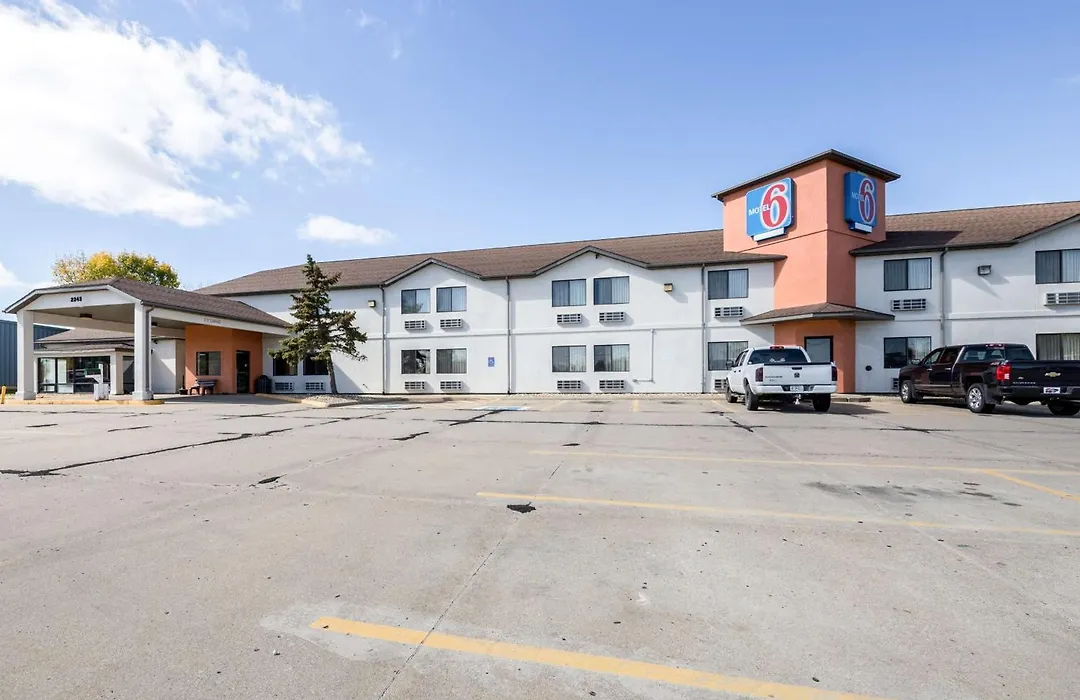Motel 6-Waterloo, Ia-1