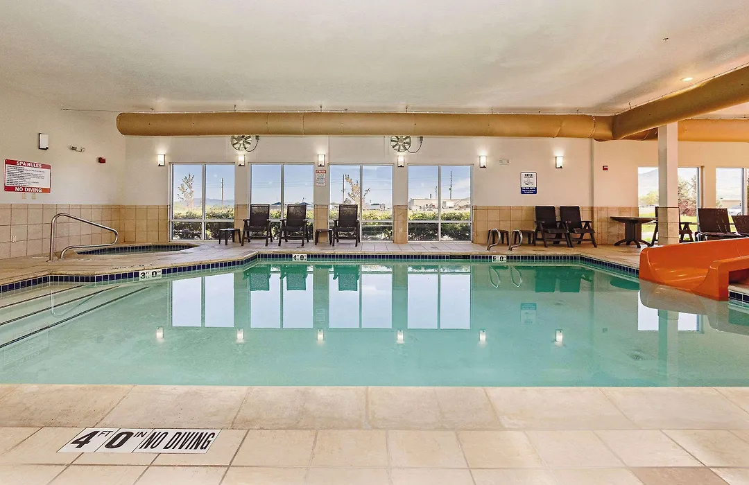 Comfort Inn & Suites Logan Near University-1