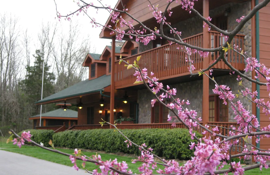 Berry Springs Lodge-1