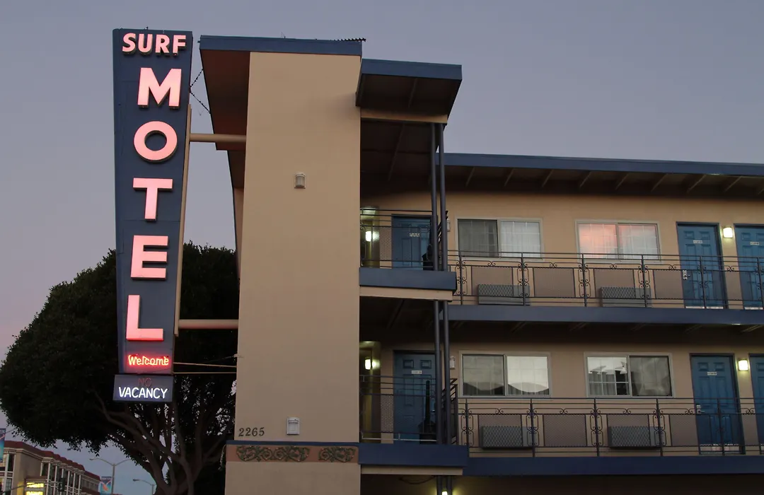Surf Motel-1